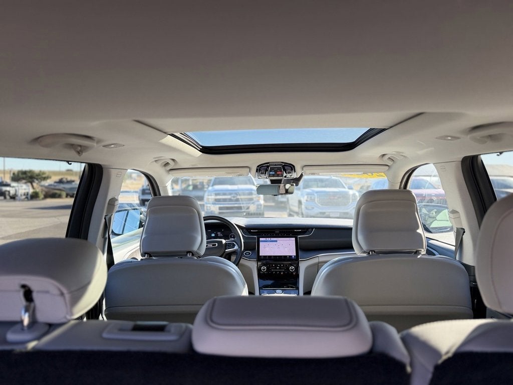 2023 Jeep Grand Cherokee Overland