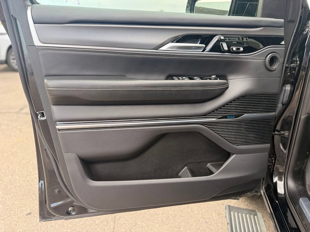 2024 Jeep Grand Wagoneer L Series II