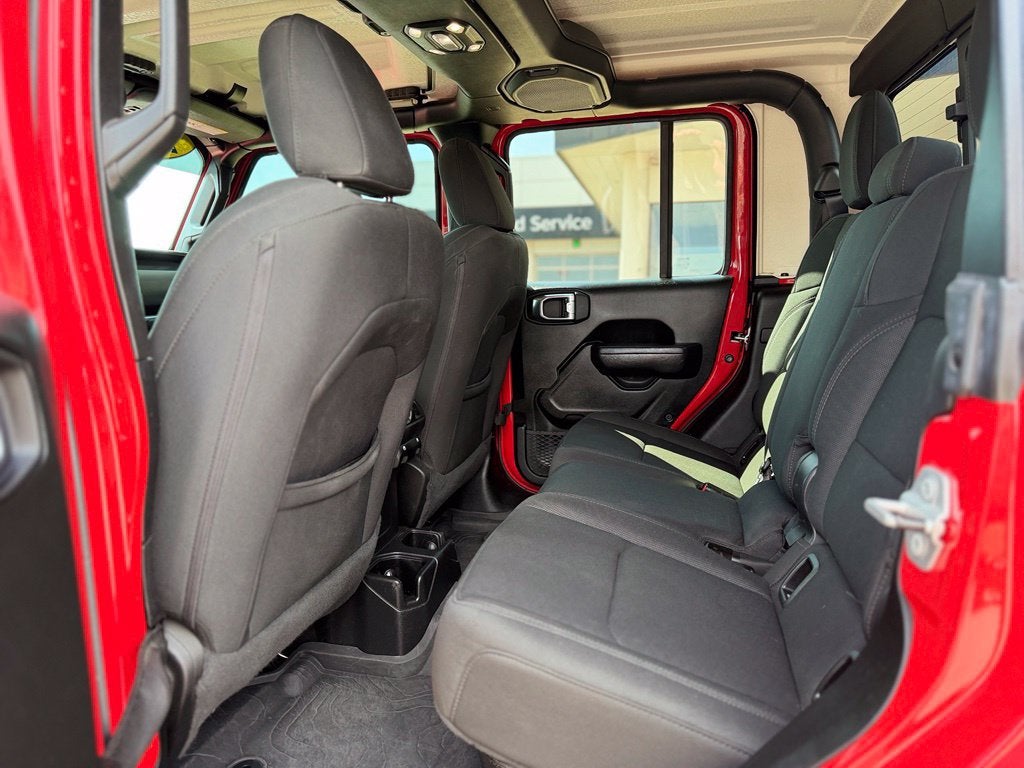 2022 Jeep Gladiator Sport S