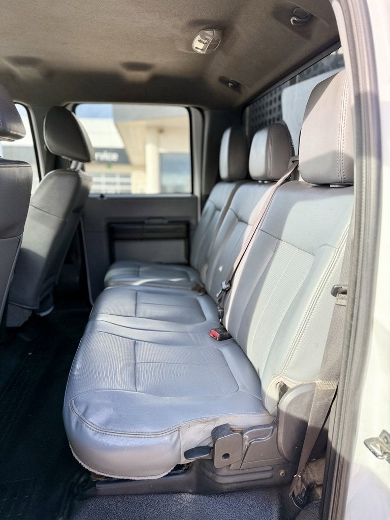 2011 Ford Super Duty F-550 DRW XL