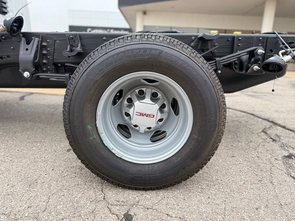 2026 GMC Sierra 3500 HD Chassis Cab Pro