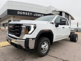 2026 GMC Sierra 3500 HD Chassis Cab Pro