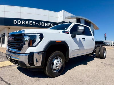 2026 GMC Sierra 3500 HD Chassis Cab Pro