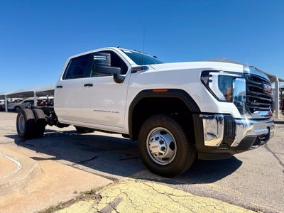 2026 GMC Sierra 3500 HD Chassis Cab Pro