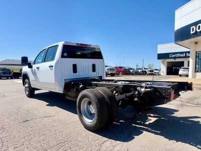 2026 GMC Sierra 3500 HD Chassis Cab Pro