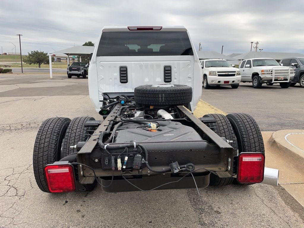 2026 GMC Sierra 3500 HD Chassis Cab Pro