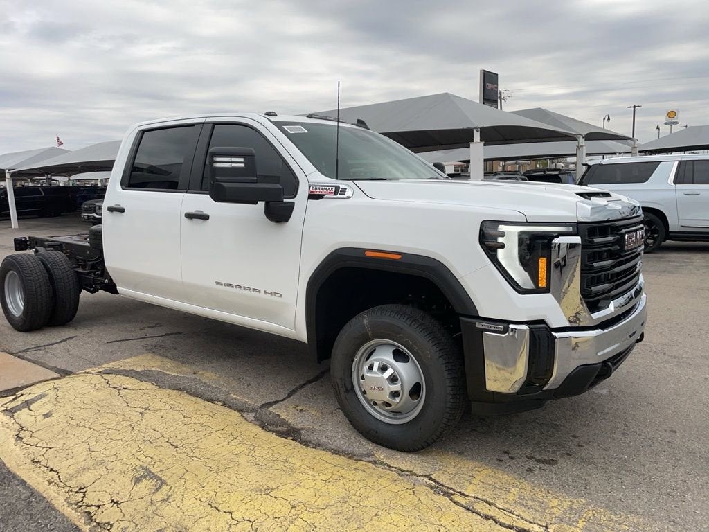 2026 GMC Sierra 3500 HD Chassis Cab Pro