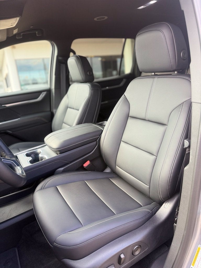 2026 GMC Acadia Elevation - Photo 11