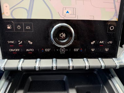 2025 GMC Acadia AT4