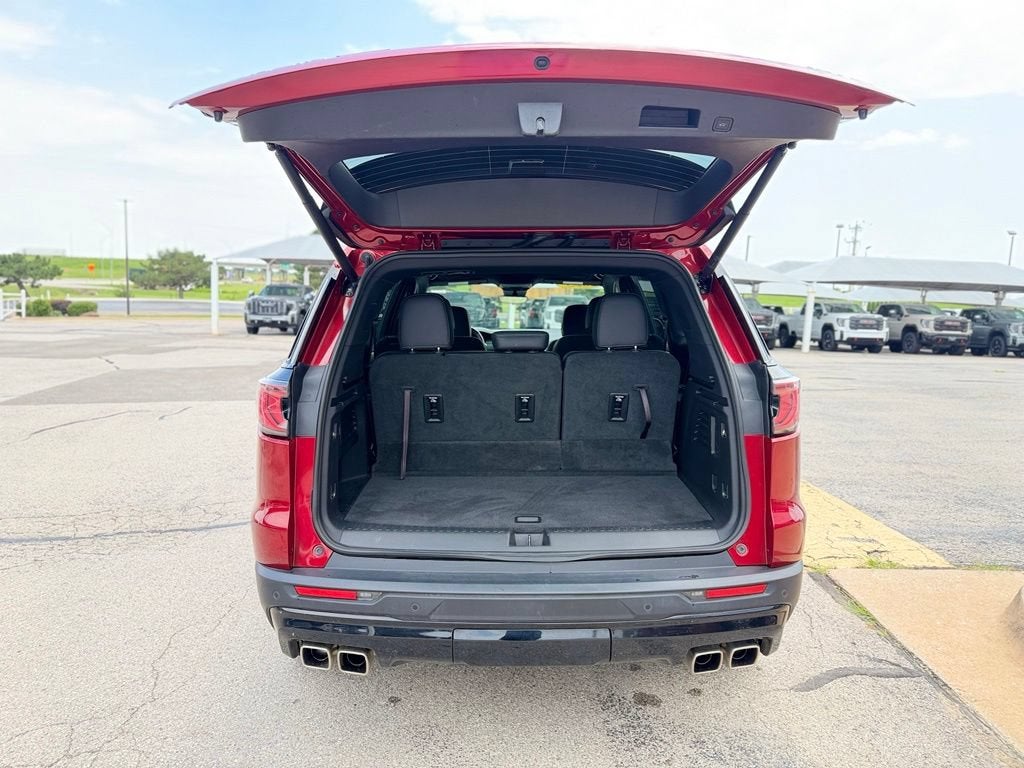 2025 GMC Acadia AT4