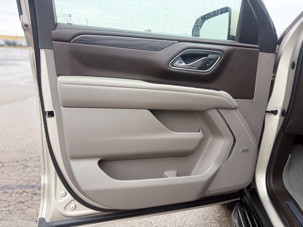 2023 GMC Yukon XL SLT