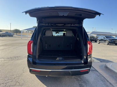 2023 GMC Yukon XL SLT