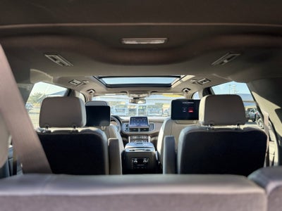 2023 GMC Yukon XL SLT