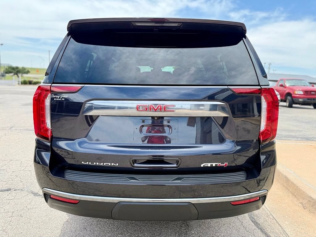 2023 GMC Yukon XL AT4