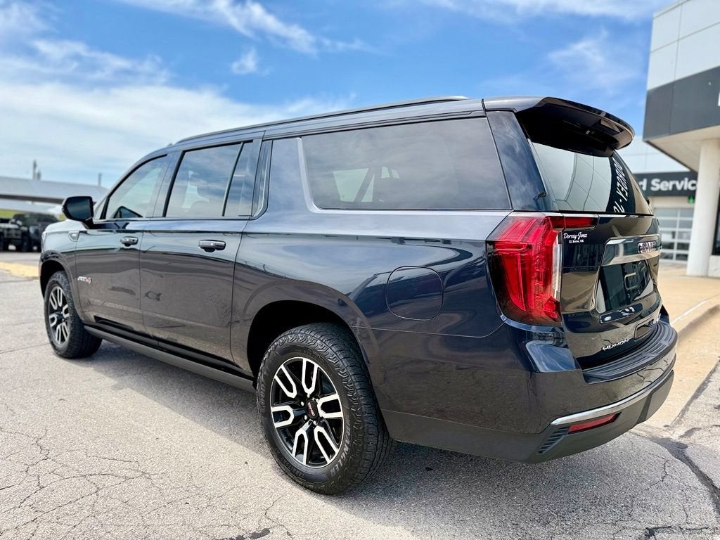 2023 GMC Yukon XL AT4