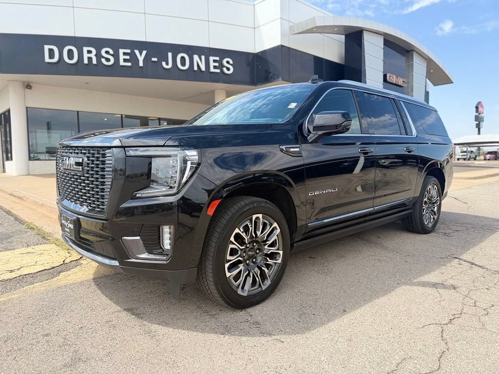 2023 GMC Yukon XL Denali Ultimate