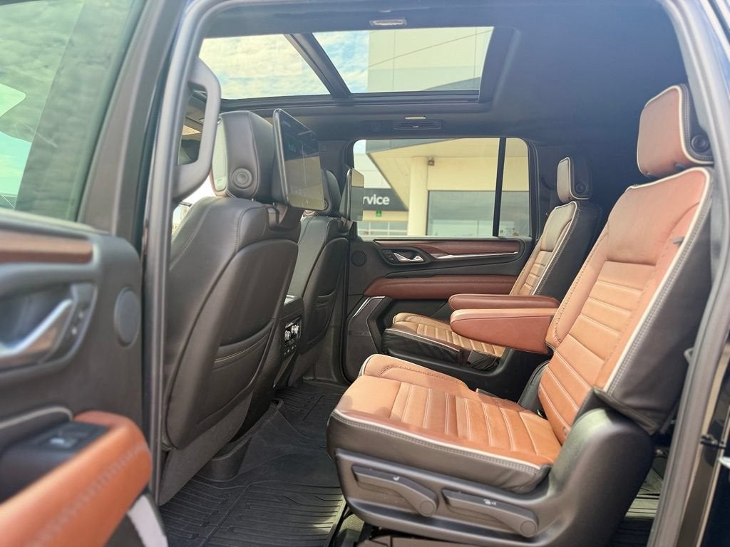 2023 GMC Yukon XL Denali Ultimate
