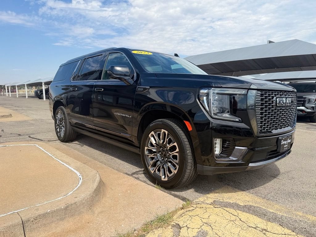 2023 GMC Yukon XL Denali Ultimate