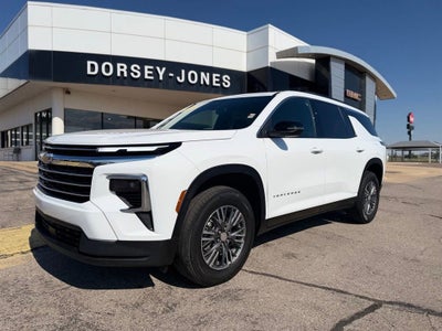2025 Chevrolet Traverse LT