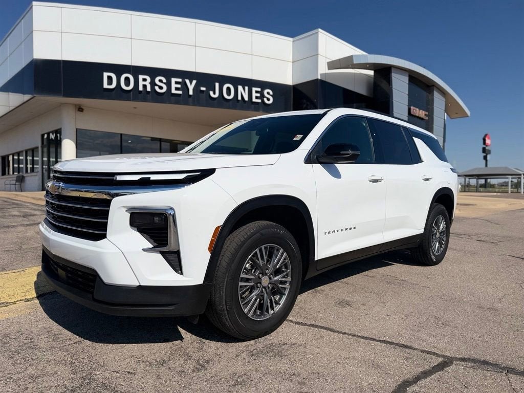2025 Chevrolet Traverse LT