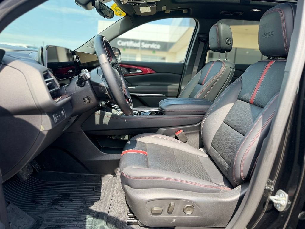 2025 Chevrolet Traverse RS
