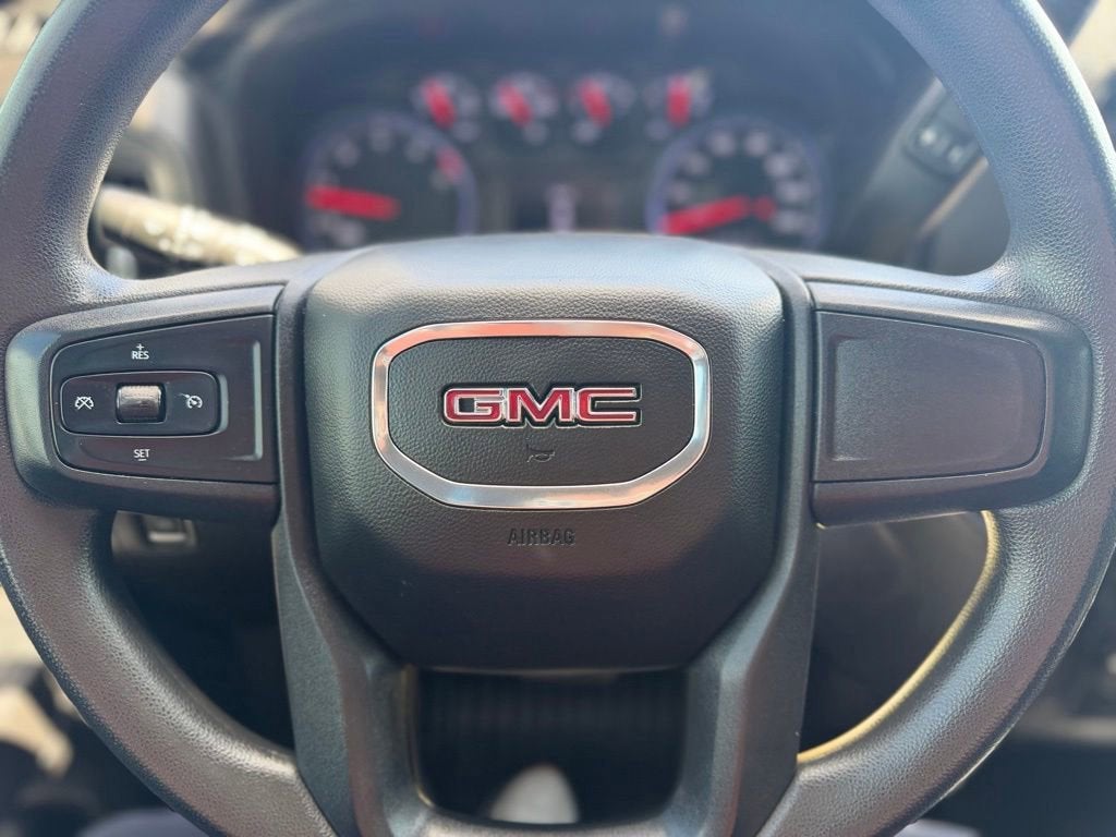 2023 GMC Sierra 2500 HD Pro