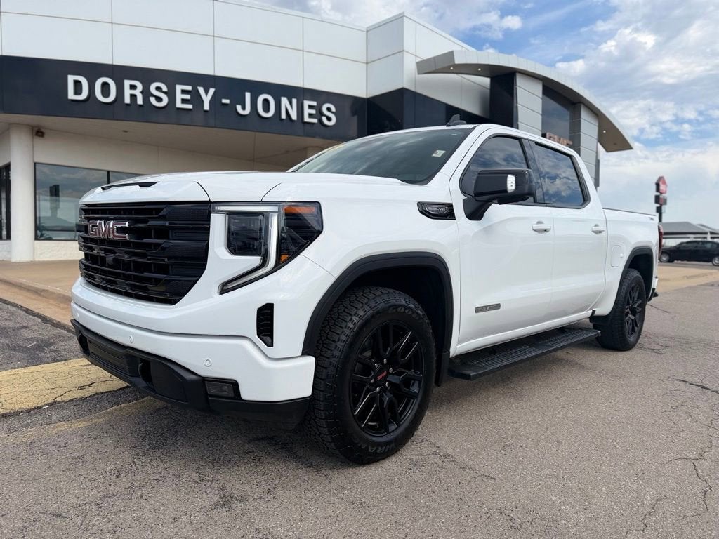2024 GMC Sierra 4WD Crew Cab Standard Box Elevation's photo