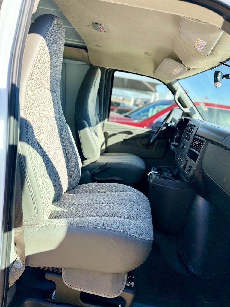 2025 GMC Savana Cargo 2500 Work Van