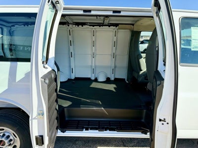 2025 GMC Savana Cargo 2500 Work Van