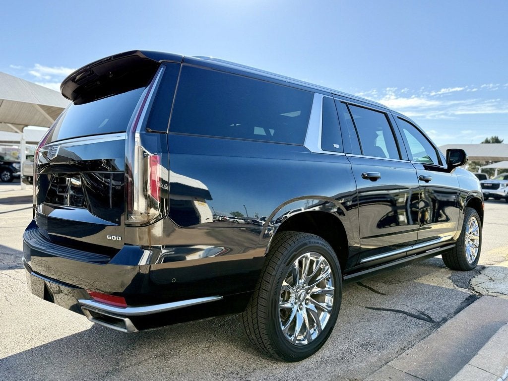 2023 Cadillac Escalade ESV Premium Luxury