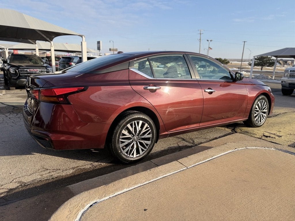 2025 Nissan Altima SV