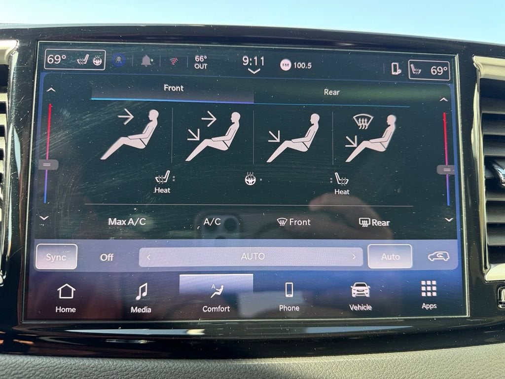2025 Chrysler Pacifica Select