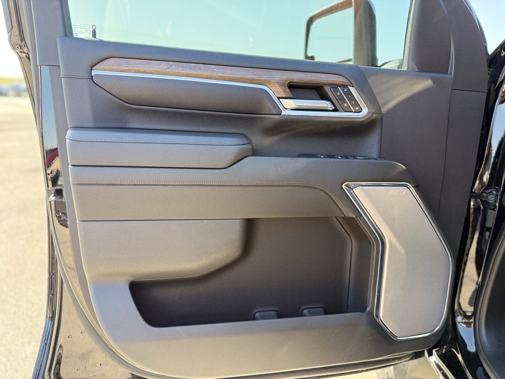 2024 Chevrolet Silverado 3500 HD High Country