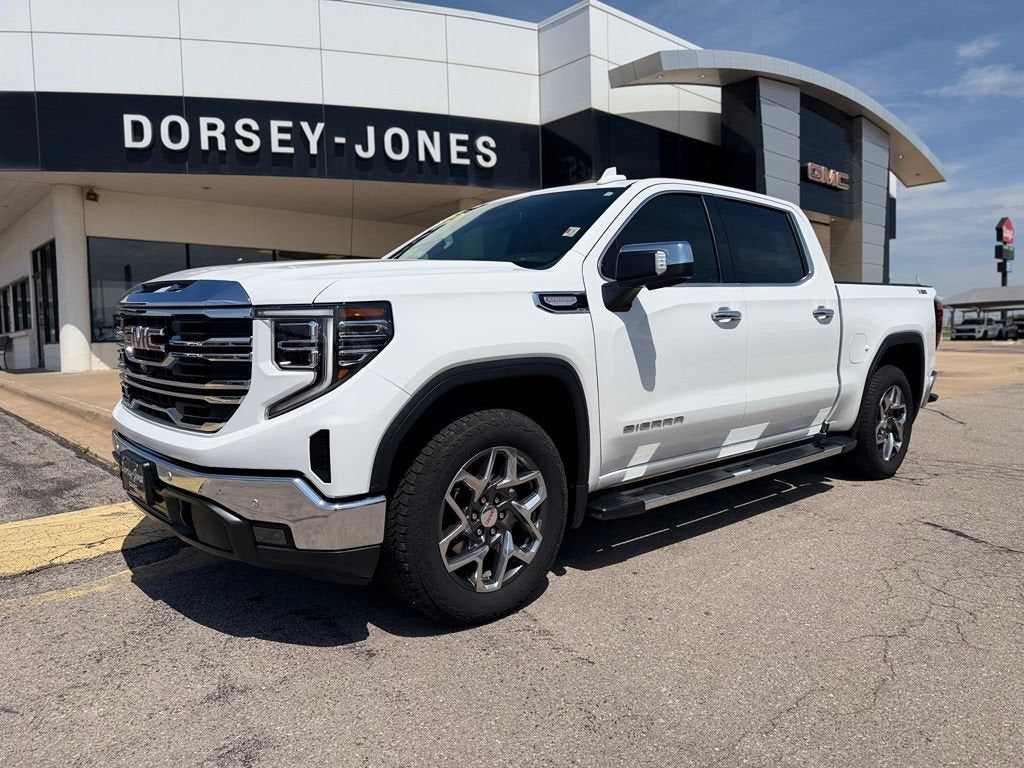 2024 GMC Sierra 1500 SLT