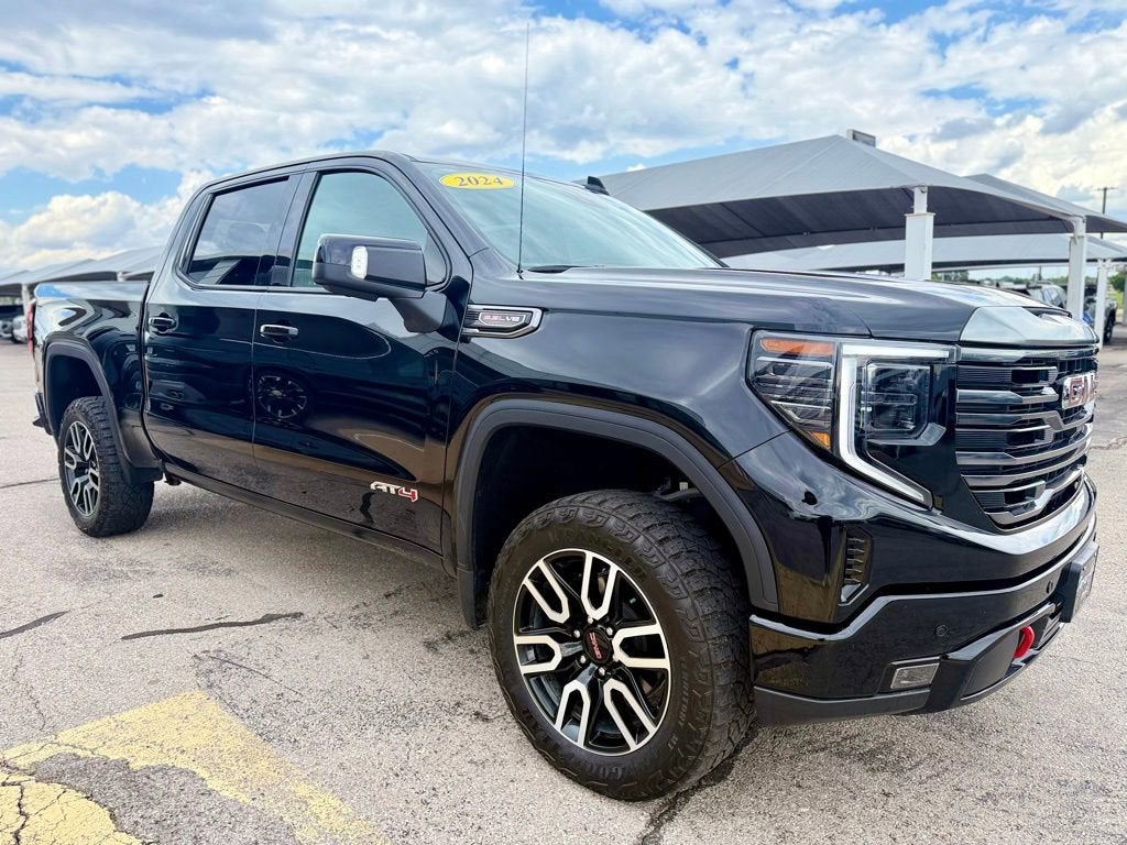 2024 GMC Sierra 1500 AT4