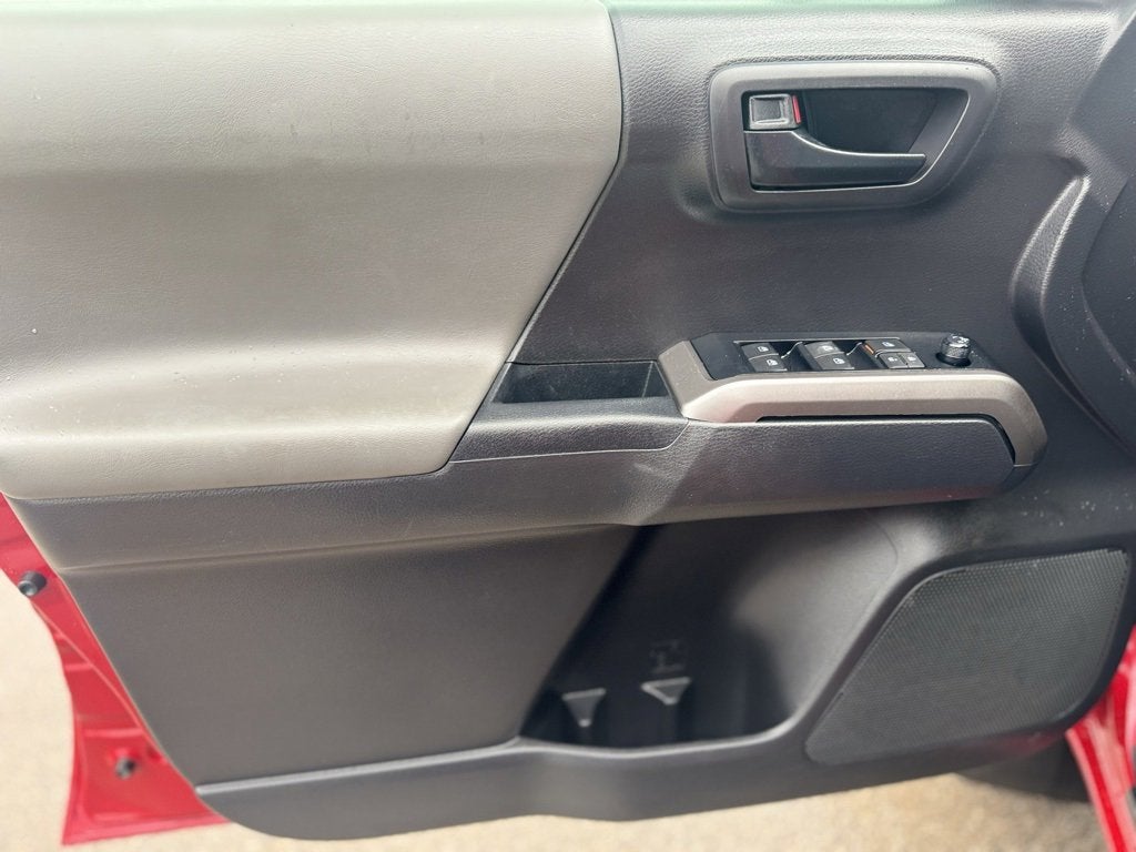 2022 Toyota Tacoma 4WD SR