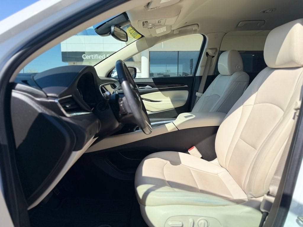 2023 Buick Enclave Essence