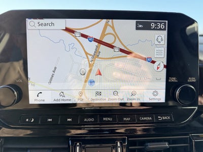 2025 Nissan Pathfinder SL