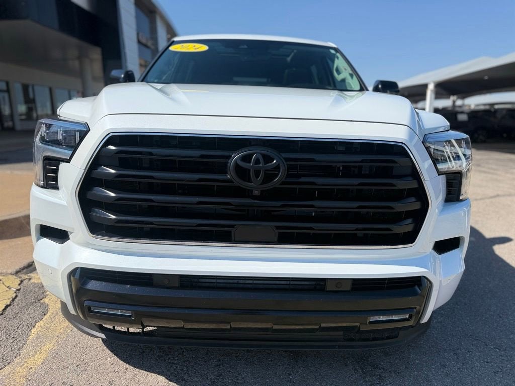 2024 Toyota Sequoia SR5