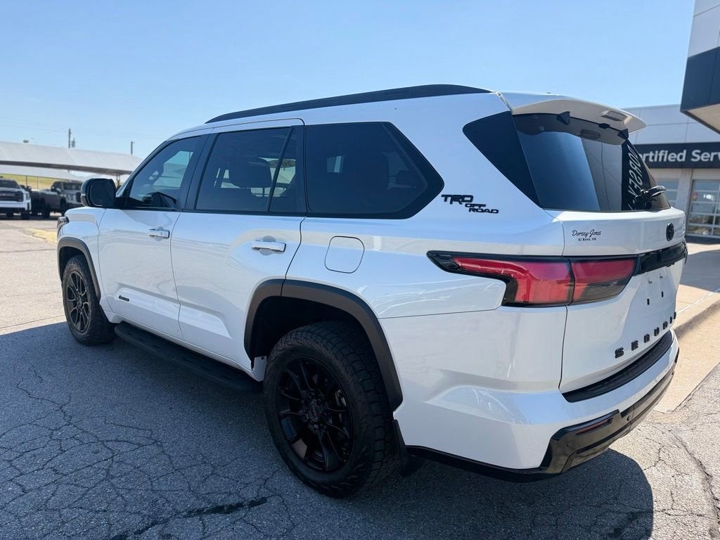 2024 Toyota Sequoia SR5