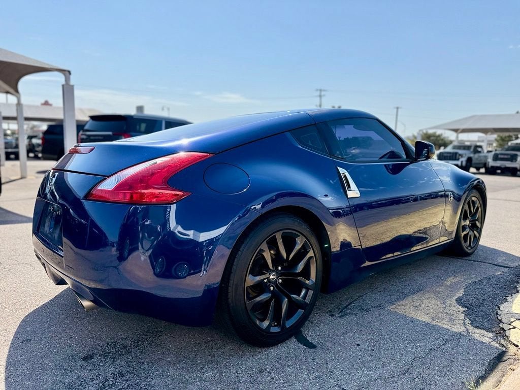2017 Nissan 370Z Base