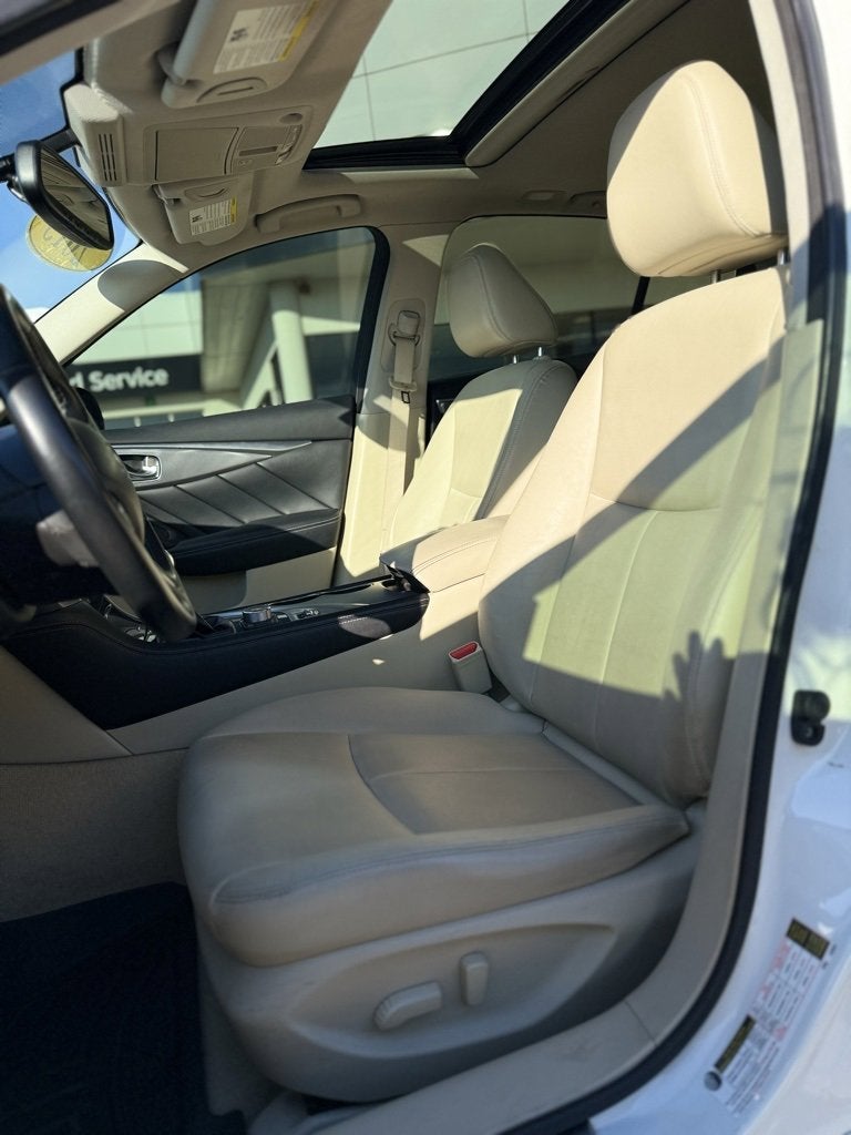 2015 INFINITI Q50 Premium