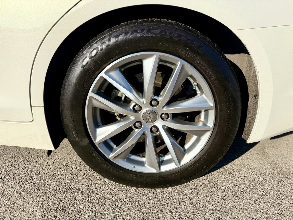 2015 INFINITI Q50 Premium