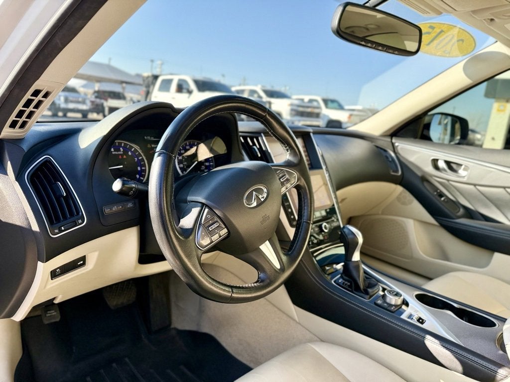 2015 INFINITI Q50 Premium