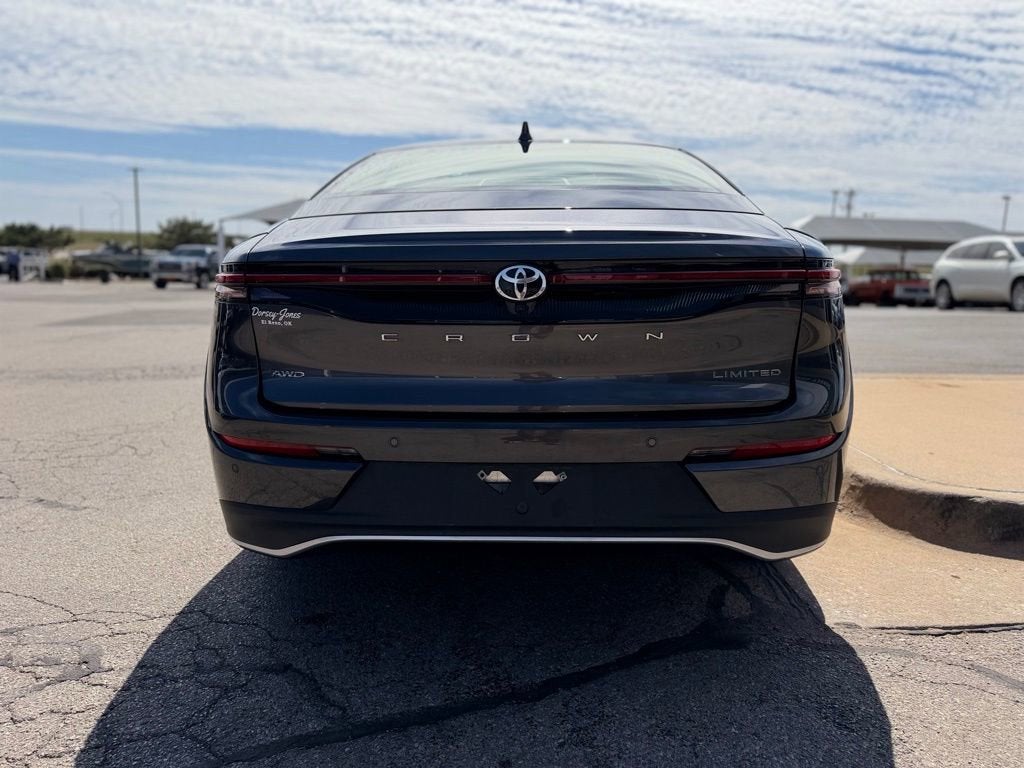 2023 Toyota Crown XLE