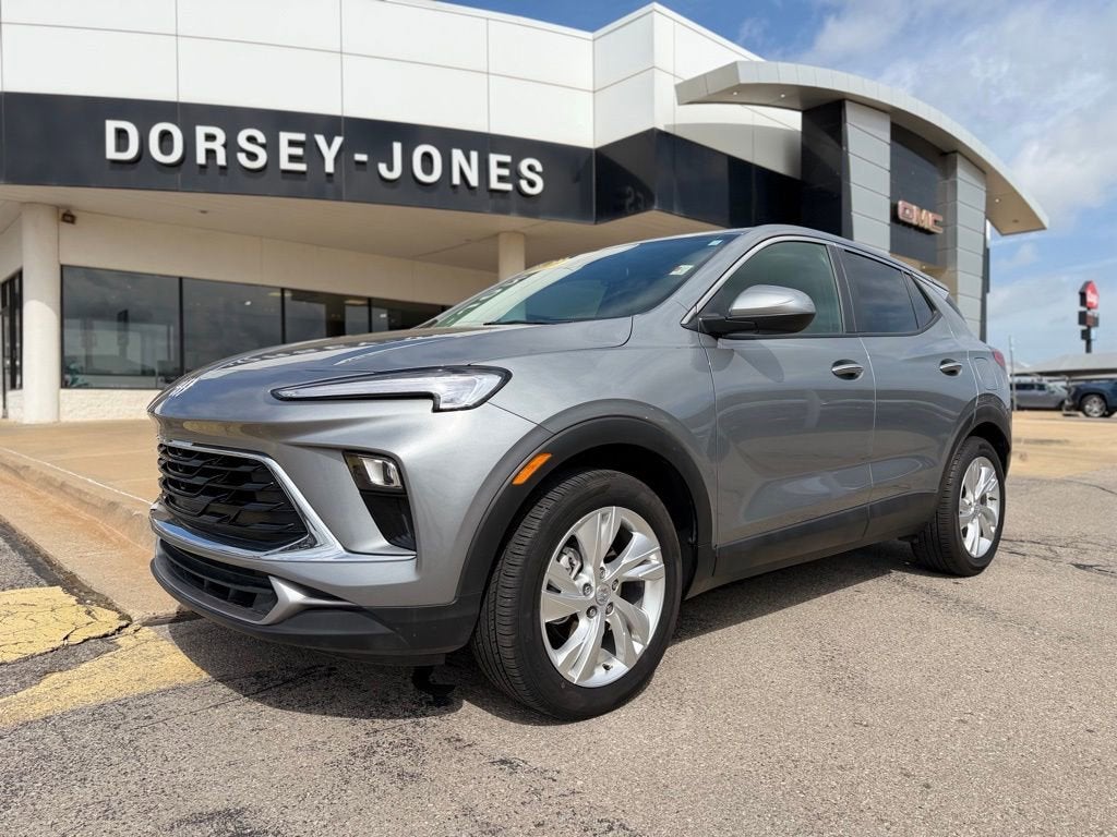 2025 Buick Encore GX Preferred's photo