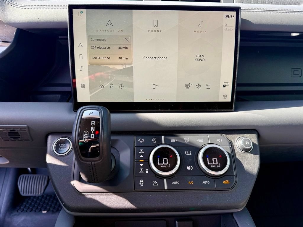 2023 Land Rover Defender X-Dynamic SE