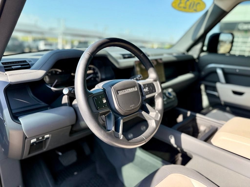 2023 Land Rover Defender X-Dynamic SE