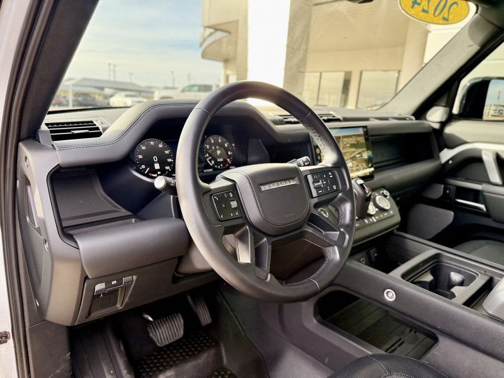 2024 Land Rover Defender Outbound