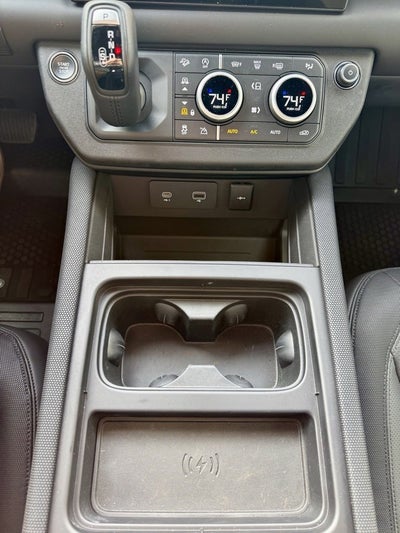 2024 Land Rover Defender Outbound